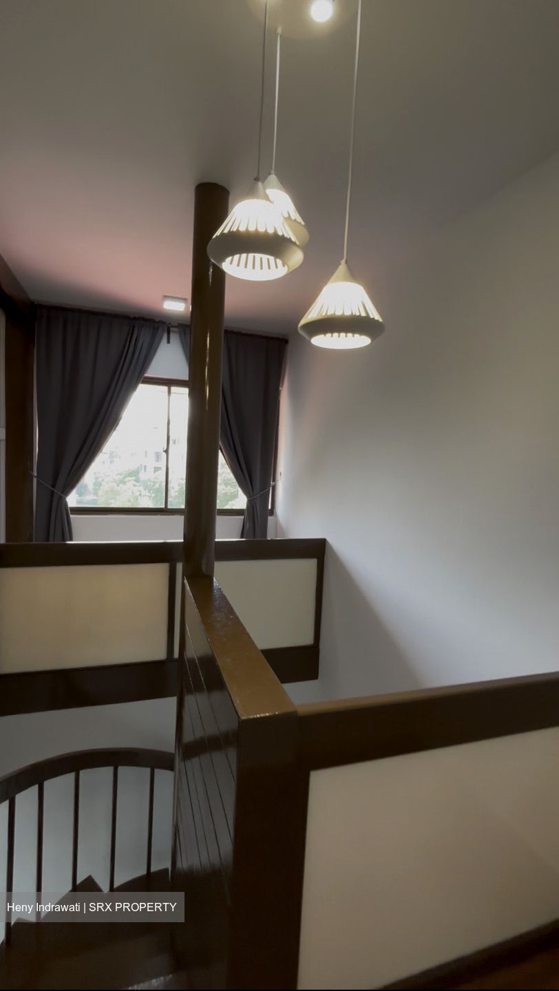 Coronation Shopping Plaza (D10), Apartment #567695711